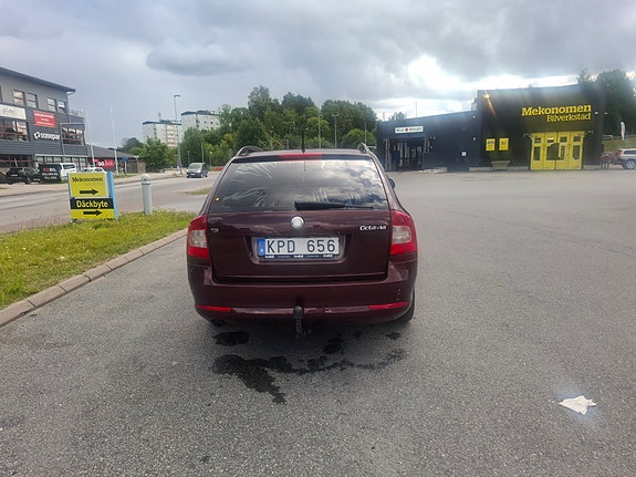 Skoda Octavia 4 of 7