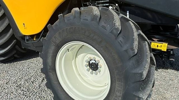 New Holland CX8.85 SL 4WD 15 of 24