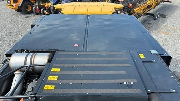 New Holland CX8.85 SL 4WD 13 of 24
