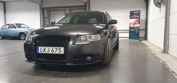 Audi A3 3 of 18