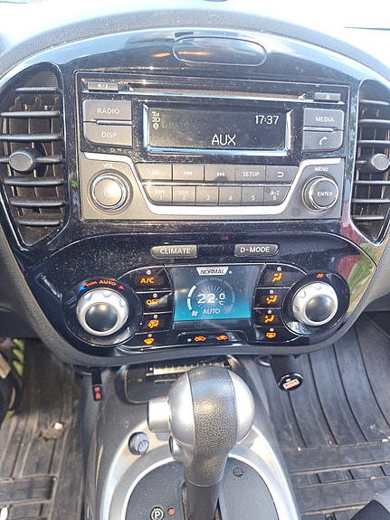 Nissan Juke 2 of 9
