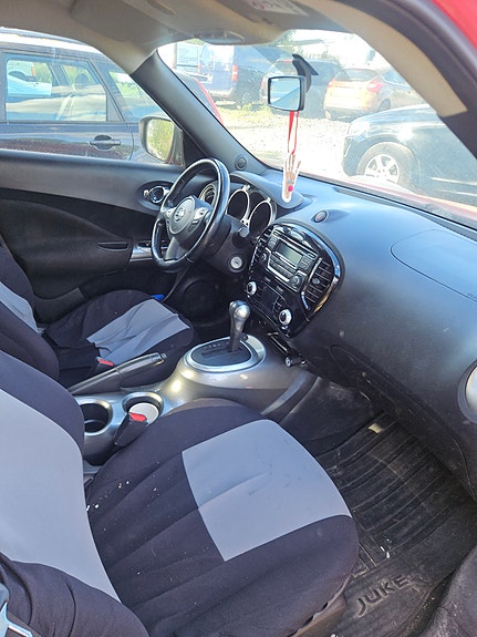 Nissan Juke 4 of 9