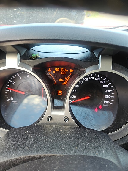 Nissan Juke 3 of 9