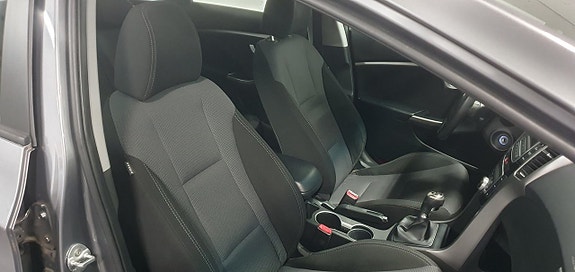 Hyundai i30 9 of 11