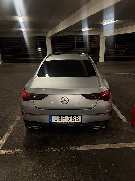 Mercedes-Benz CLA200 5 of 8
