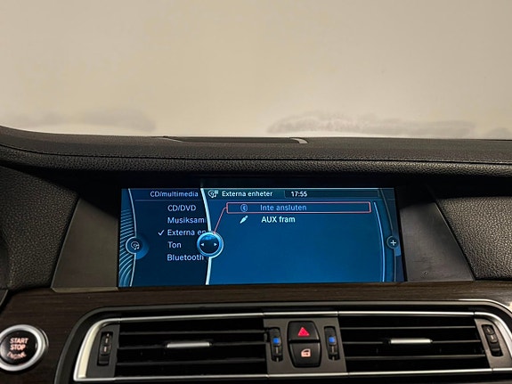 BMW 740Li 13 of 27
