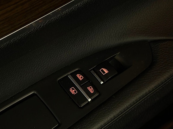 BMW 740Li 25 of 27