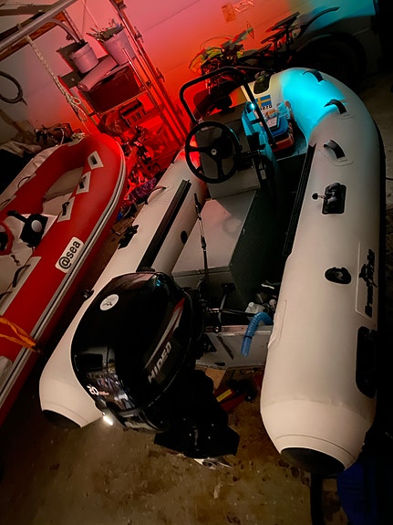 Fullutrustad Great White 270 aluminium jockeysäte med 20hk 4t båda från 2019 19 of 19