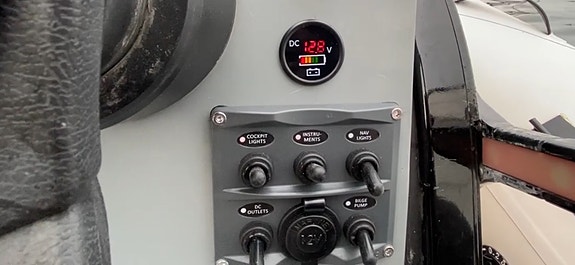 Fullutrustad Great White 270 aluminium jockeysäte med 20hk 4t båda från 2019 7 of 19