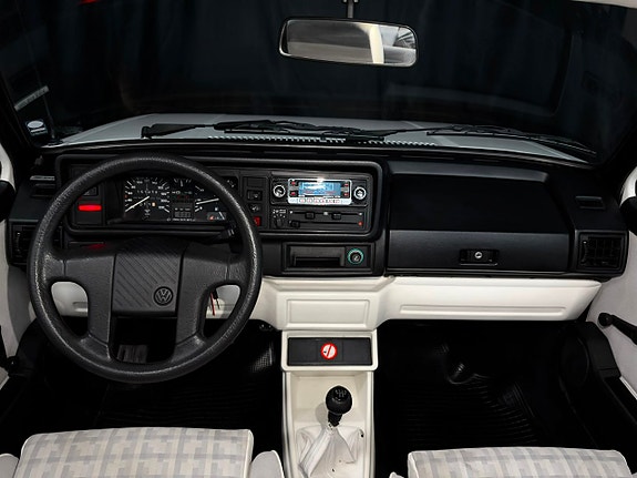 Volkswagen Golf I 23 of 30