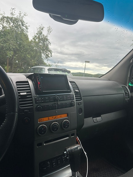 Nissan Navara 7 of 9