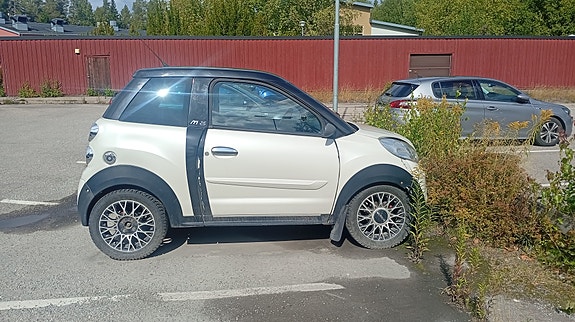 Microcar M8 5 of 5