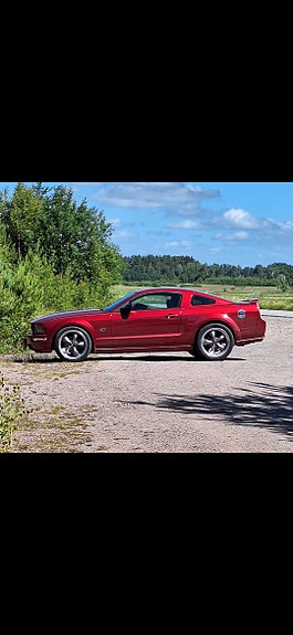 Ford Mustang 3 of 3