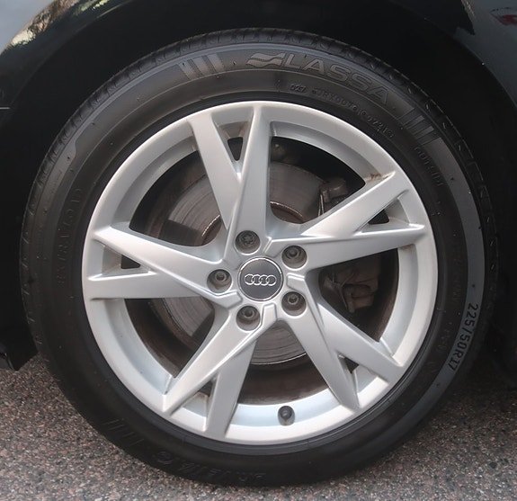 Audi A4 26 of 27