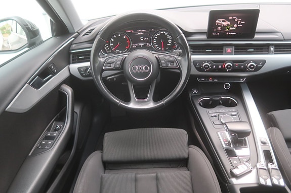Audi A4 7 of 27