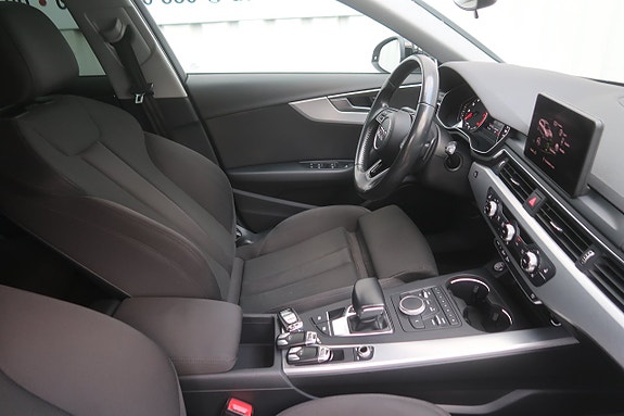 Audi A4 8 of 27