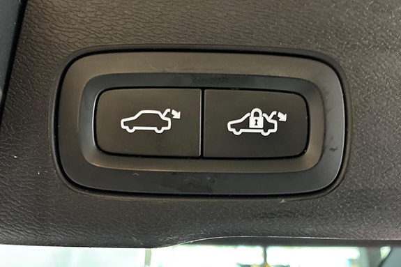 Volvo XC60 25 of 27