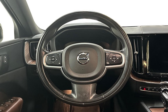 Volvo XC60 16 of 27