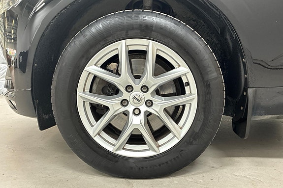 Volvo XC60 11 of 27