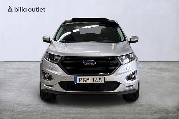 Ford Edge 3 of 30