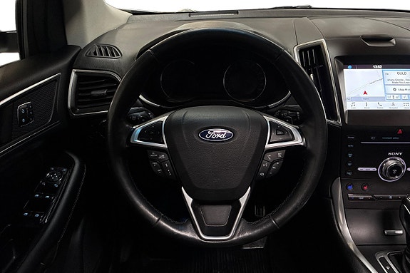 Ford Edge 16 of 30