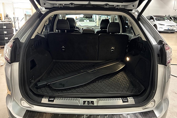 Ford Edge 10 of 30