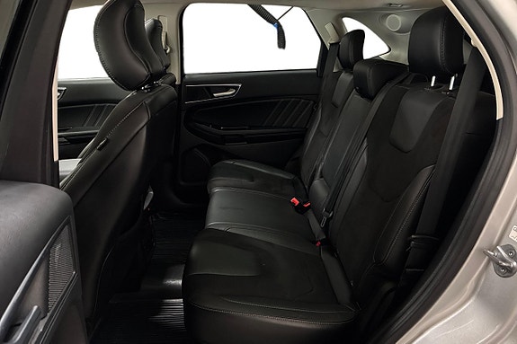 Ford Edge 14 of 30