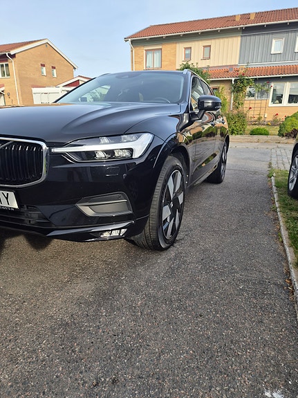 Volvo XC60 2 of 6