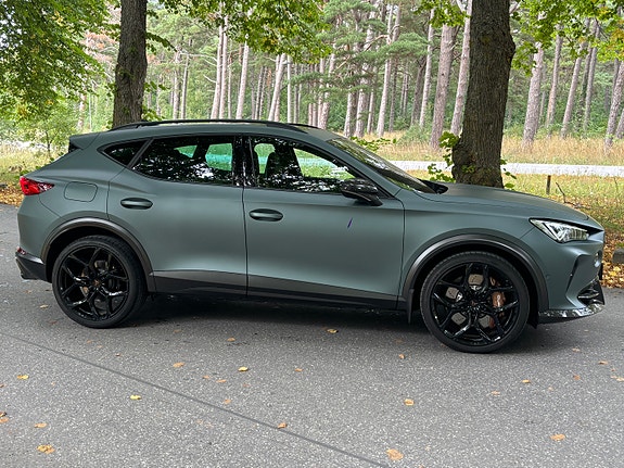 Cupra Formentor 2 of 12