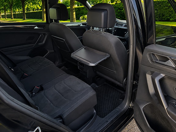 Volkswagen Tiguan Allspace 5 of 8