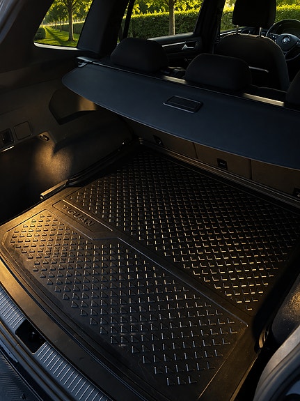 Volkswagen Tiguan Allspace 7 of 8