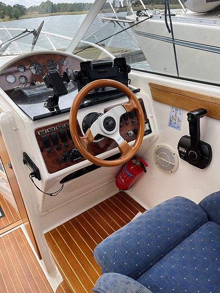 Aquador 22 HT Finskbygd 5 of 9