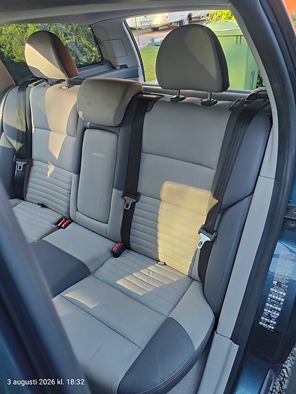 Volvo V50 7 of 11