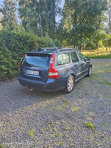Volvo V50 3 of 11