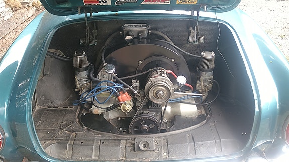 Volkswagen Karmann Ghia 7 of 8