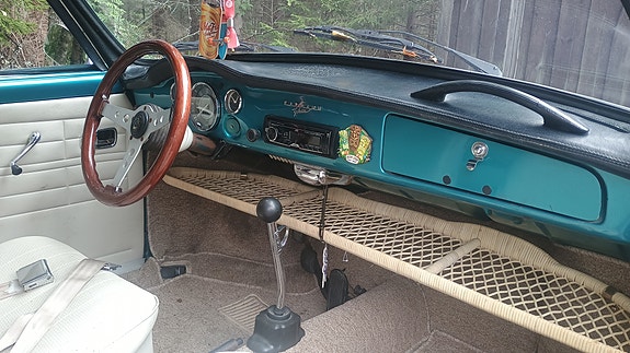 Volkswagen Karmann Ghia 4 of 8