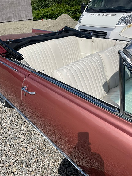 Buick Electra 225 5 of 9