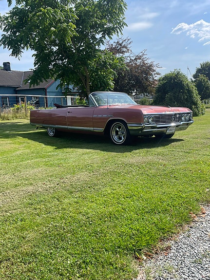 Buick Electra 225 2 of 9