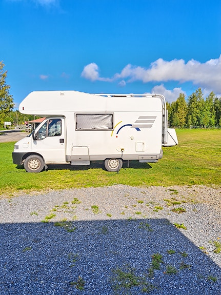 Hymer 3 of 6
