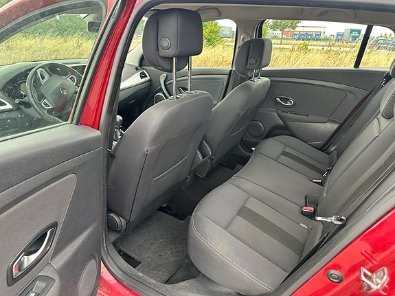 Renault Megane III 6 of 12