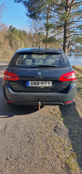 Peugeot 308 SW 8 of 8