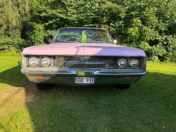 Chrysler Newport 2 of 10