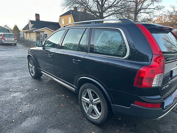 Volvo XC90 3 of 5