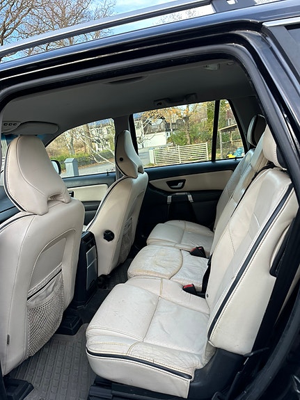 Volvo XC90 4 of 5