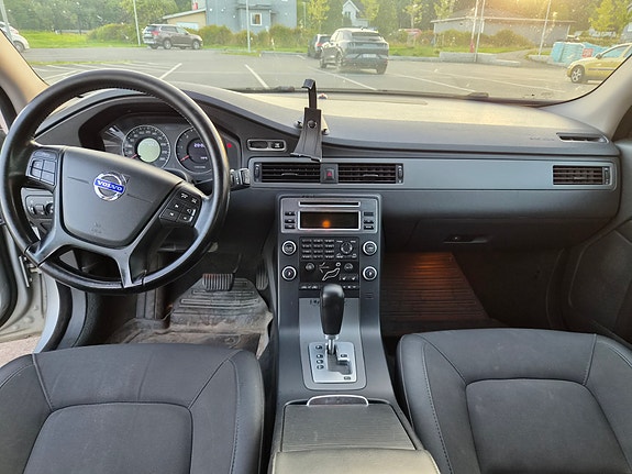 Volvo V70 6 of 6