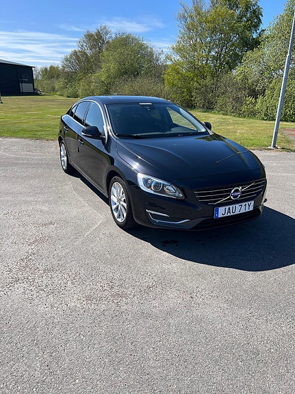 Volvo S60 4 of 16