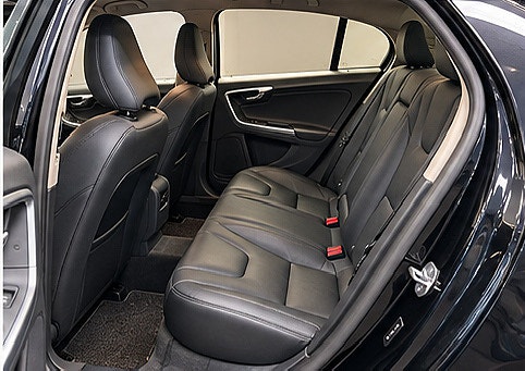 Volvo S60 11 of 15
