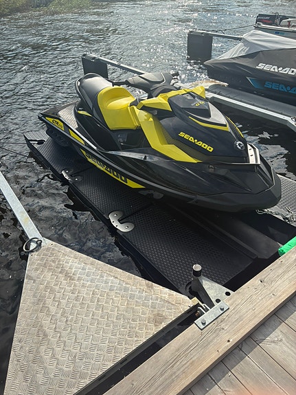 Seadoo GTR 215 med trailer och brygga 3 of 3
