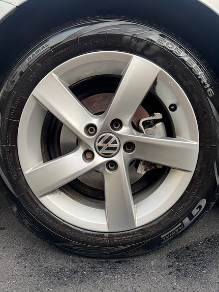 Volkswagen Passat 6 of 9