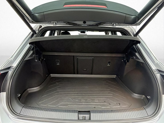 Volkswagen T-Roc 28 of 30
